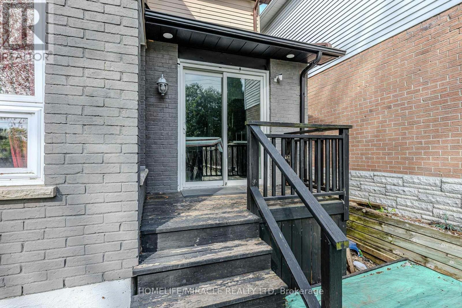851 Bennett Court, Oshawa, ON, L1K 1V3 - 4
