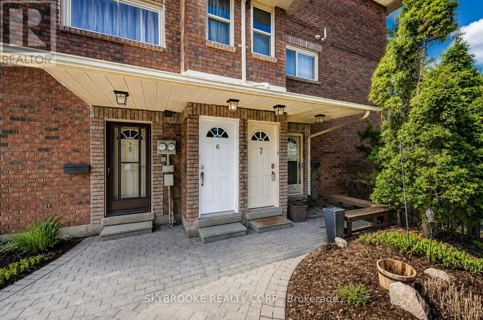 7-48 Loggers Run, Barrie, ON, L4N 6W5