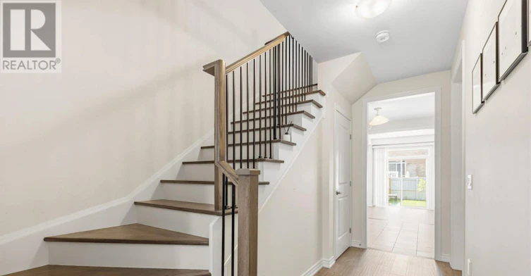 289 Raymond Road, Hamilton, ON, L9K 0H8 - 4