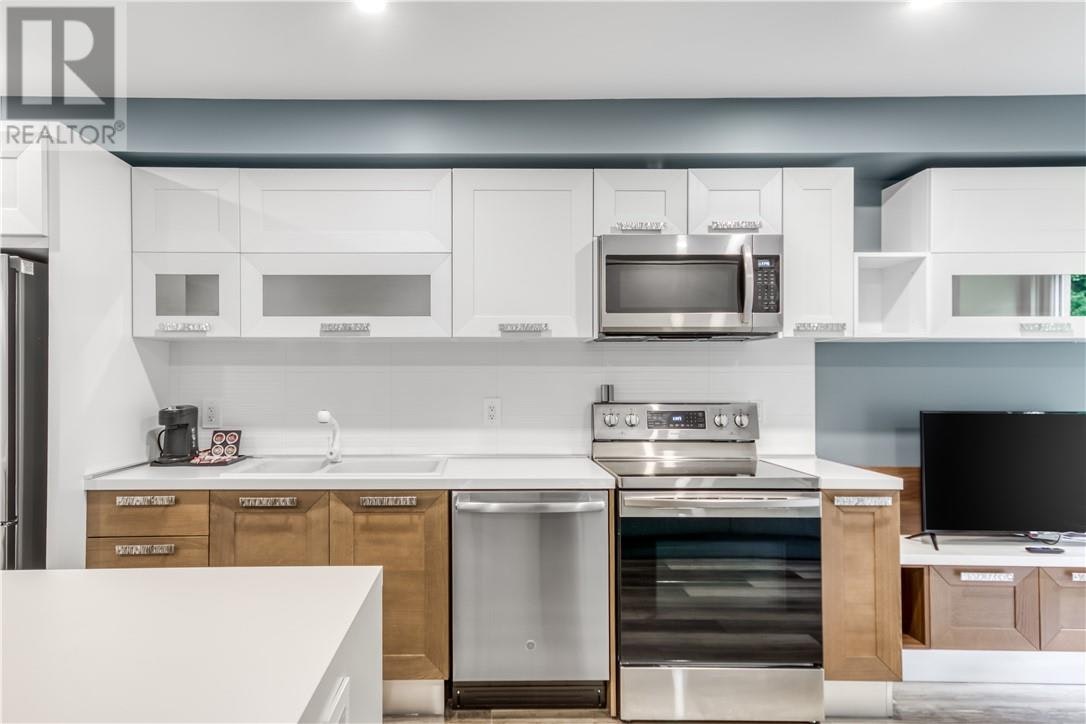 302-1755 Regent Street, Greater Sudbury, ON, P3E 3Z7