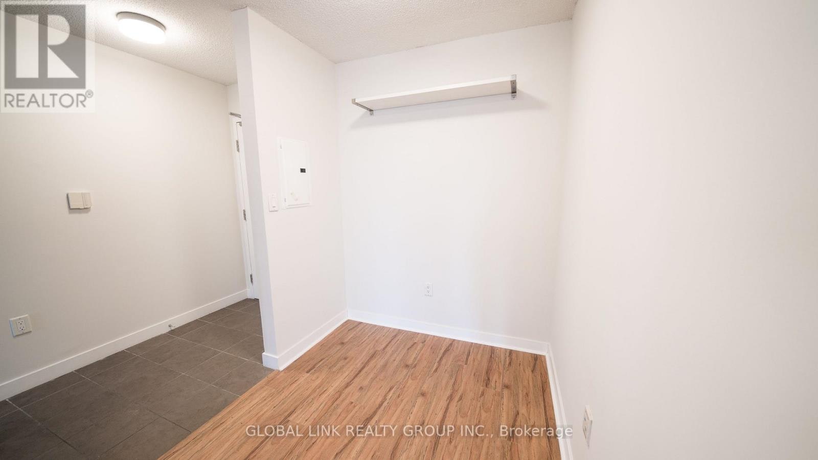 703-11 Brunel Court, Toronto, ON, M5V 3Y3 - 2