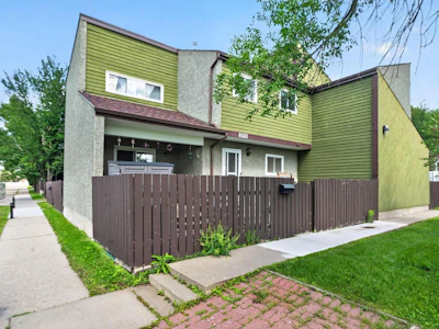 8031 27 Avenue NW - 3