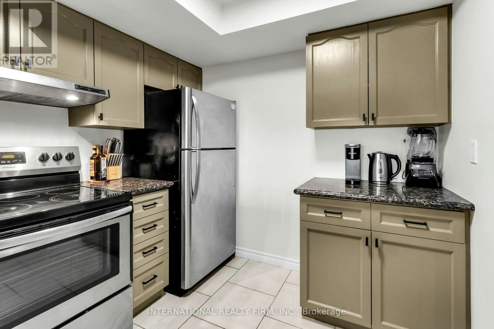 PH14-705 King Street W, Toronto, ON, M5V 2W8 - 10