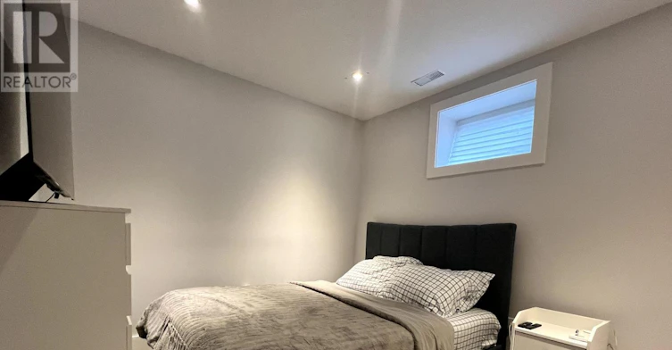 BSMT-28 Monarchdale Avenue, Toronto, ON, M6M 2S7 - 14