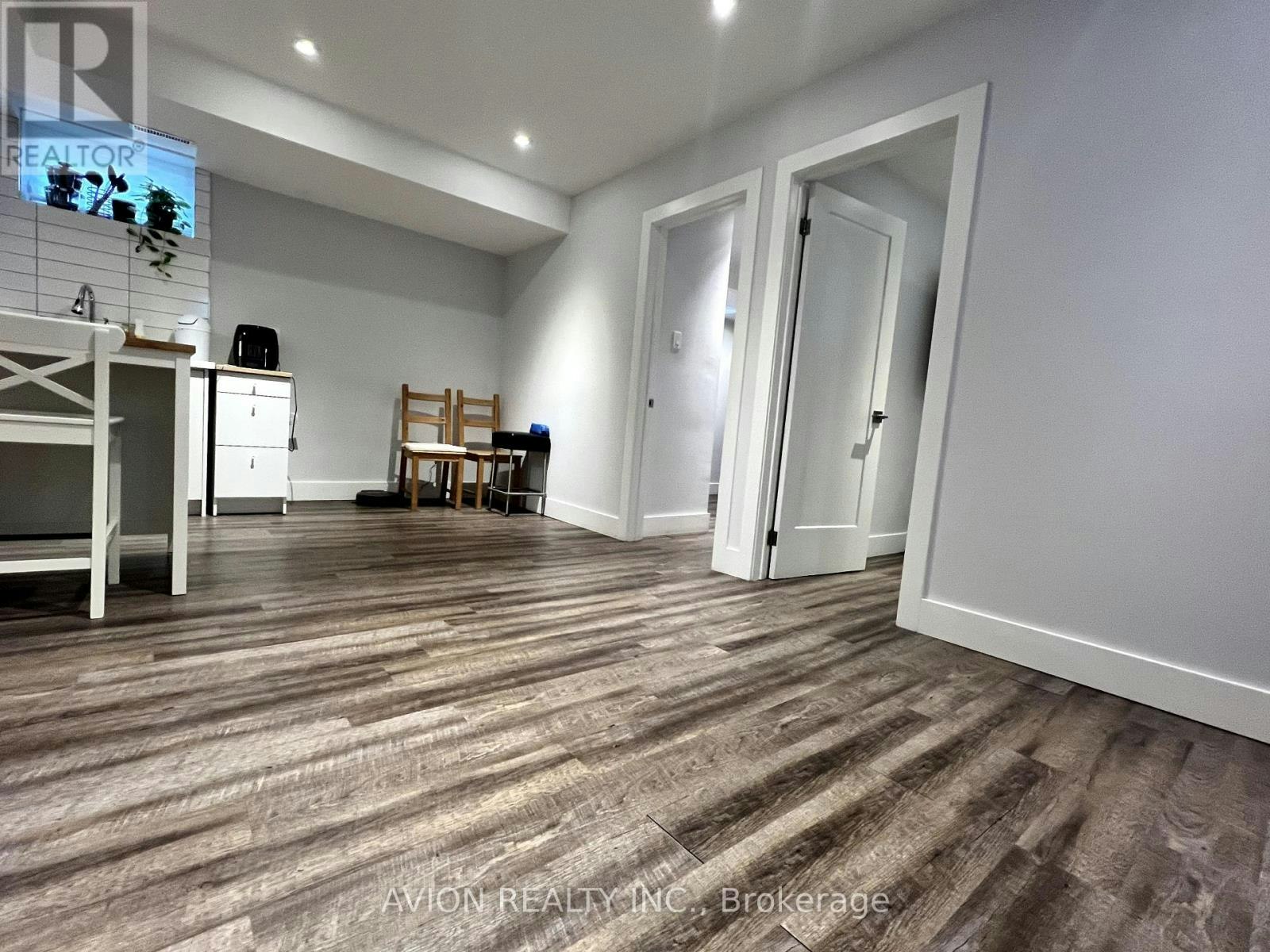 BSMT-28 Monarchdale Avenue, Toronto, ON, M6M 2S7 - 13