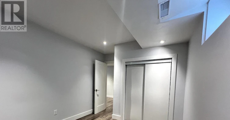 BSMT-28 Monarchdale Avenue, Toronto, ON, M6M 2S7 - 18