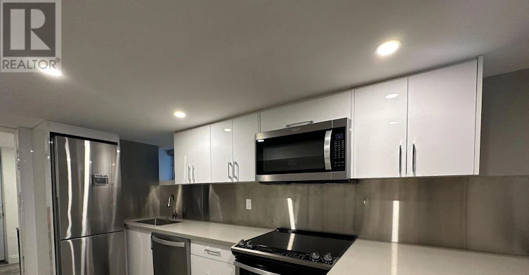 BSMT-725 Palmerston Avenue W, Toronto, ON, M6G 2P6 - 12