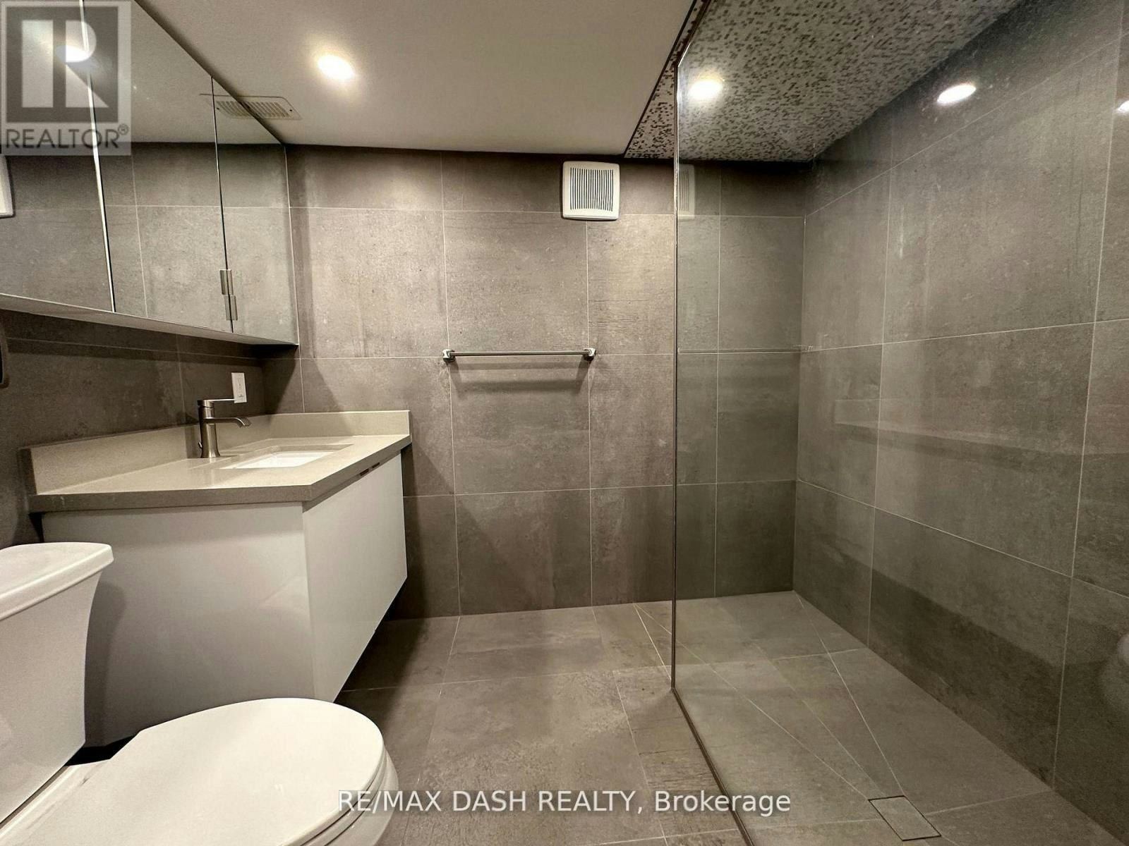 BSMT-725 Palmerston Avenue W, Toronto, ON, M6G 2P6 - 21
