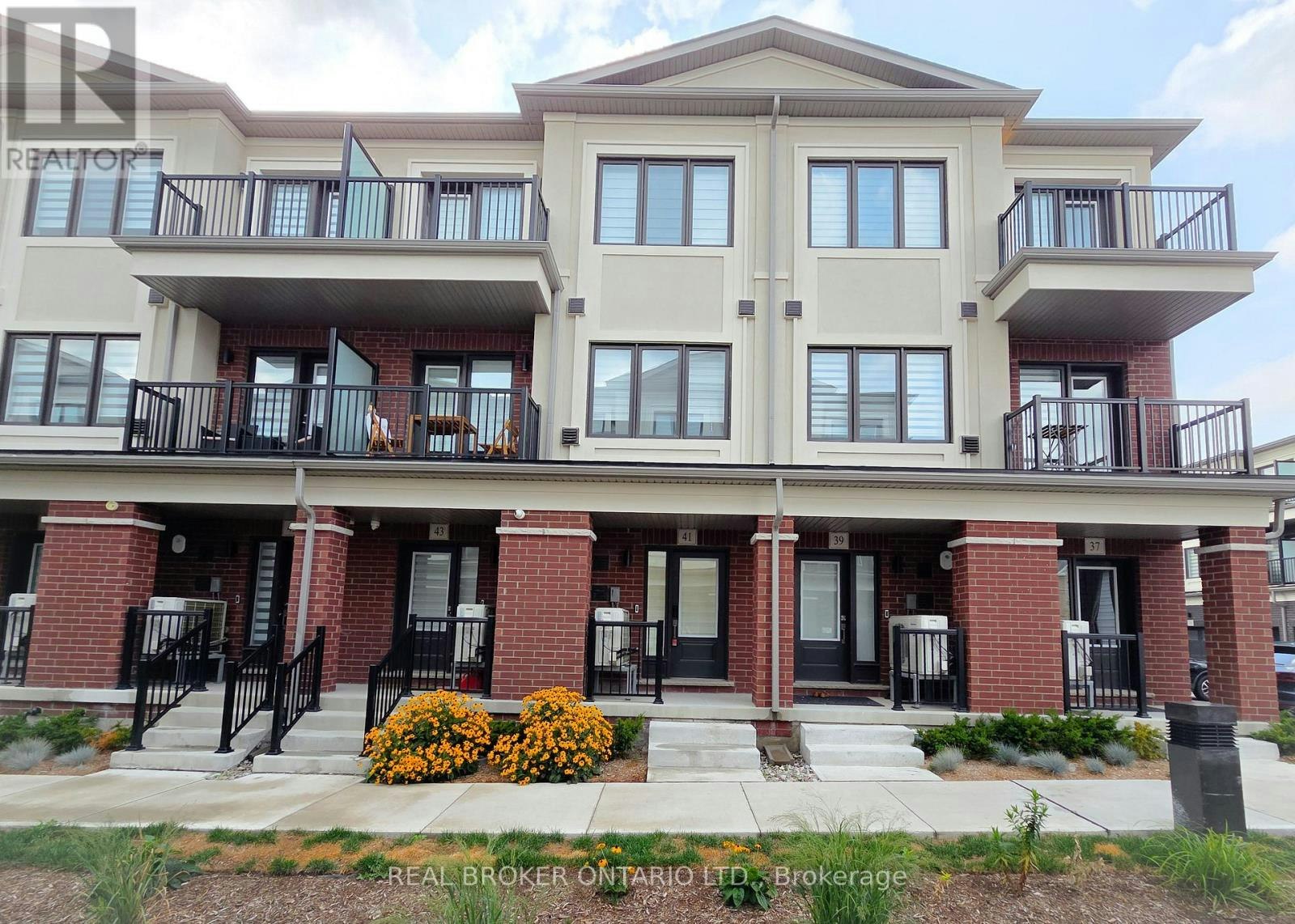 41 Matawin Lane, Richmond Hill, ON, L4B 0H8 - 2