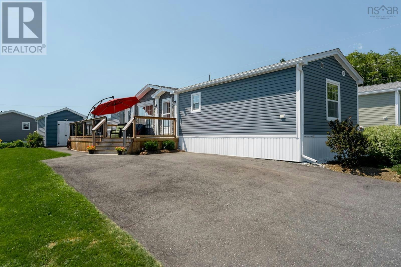 35 Seventh Street, Lucasville, NS, B4B 1R4