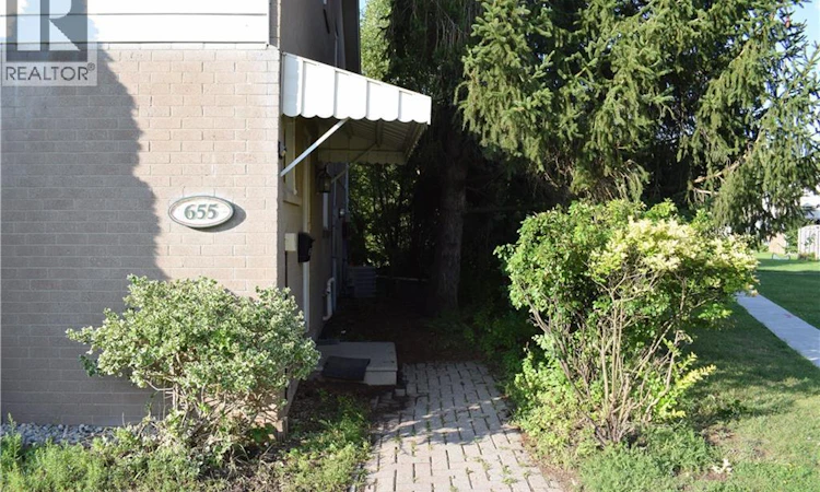 A-655 Albert Street