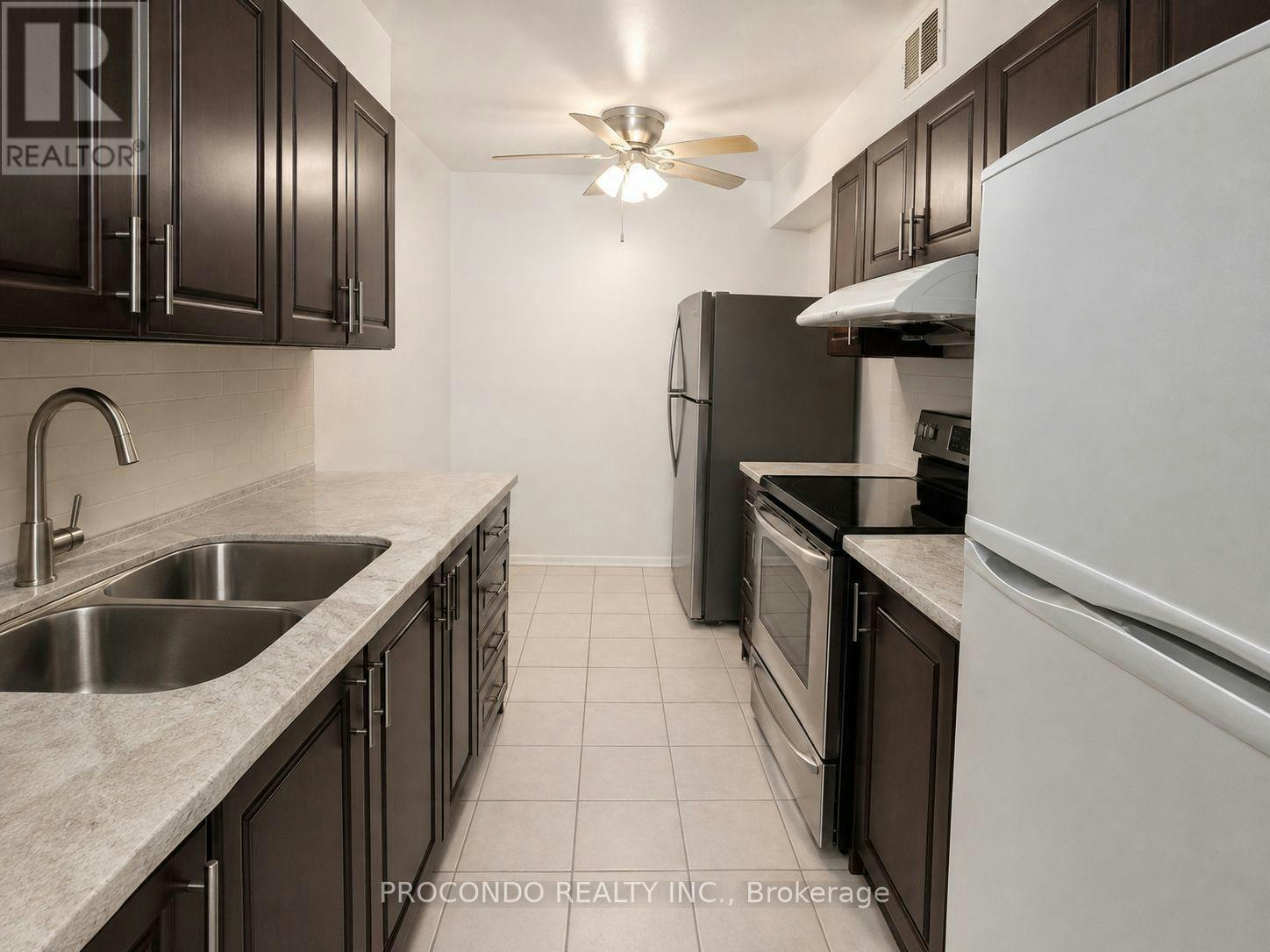 1709 Bedroom 45 Silver Springs Boulevard, Toronto, ON, M1V 1R2 - 9