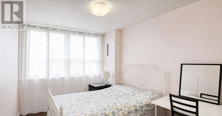 1709 Bedroom 45 Silver Springs Boulevard, Toronto, ON, M1V 1R2