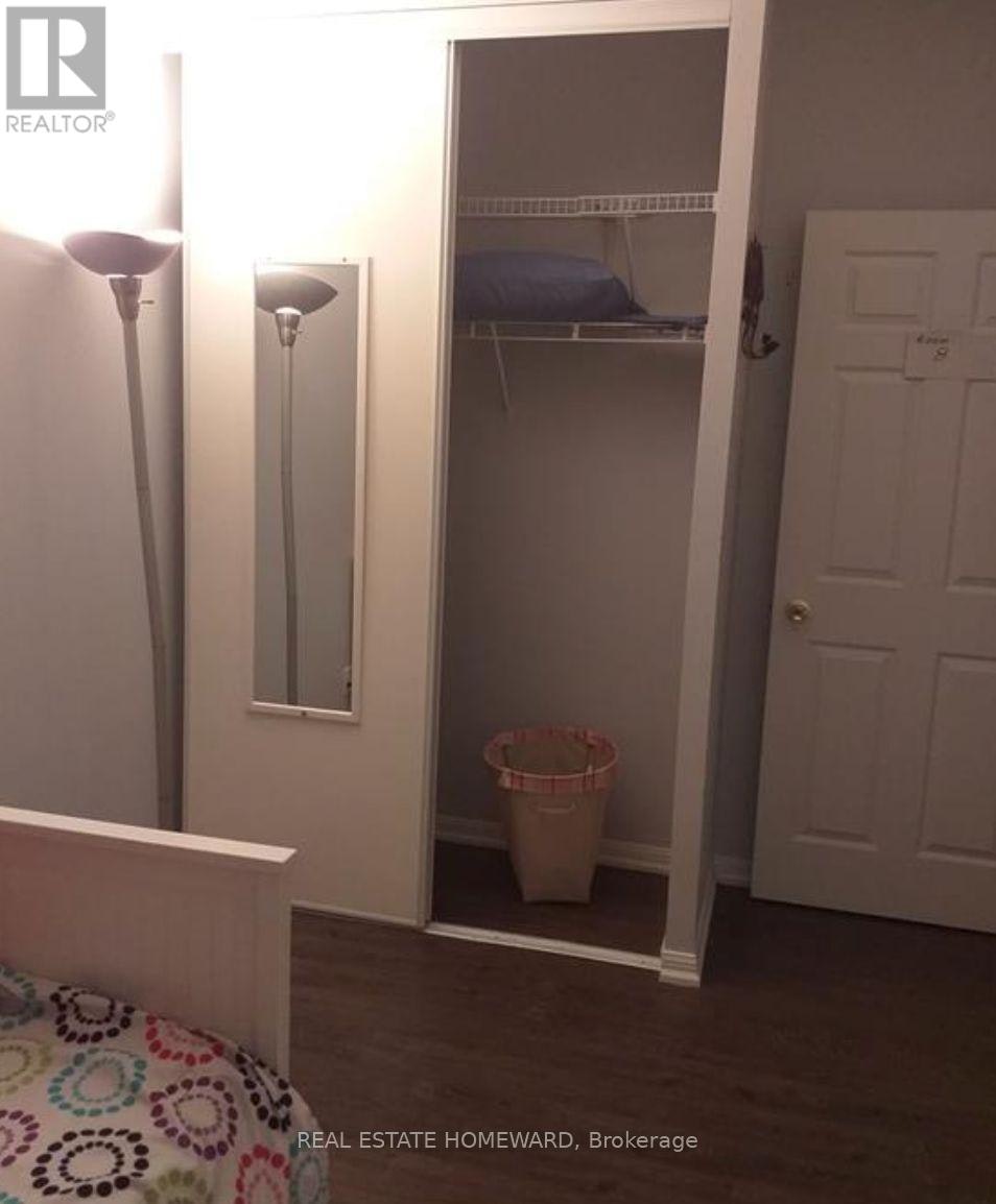 PH305- ROOMB-18 Lee Centre Drive, Toronto, ON, M1H 3H5 - 4