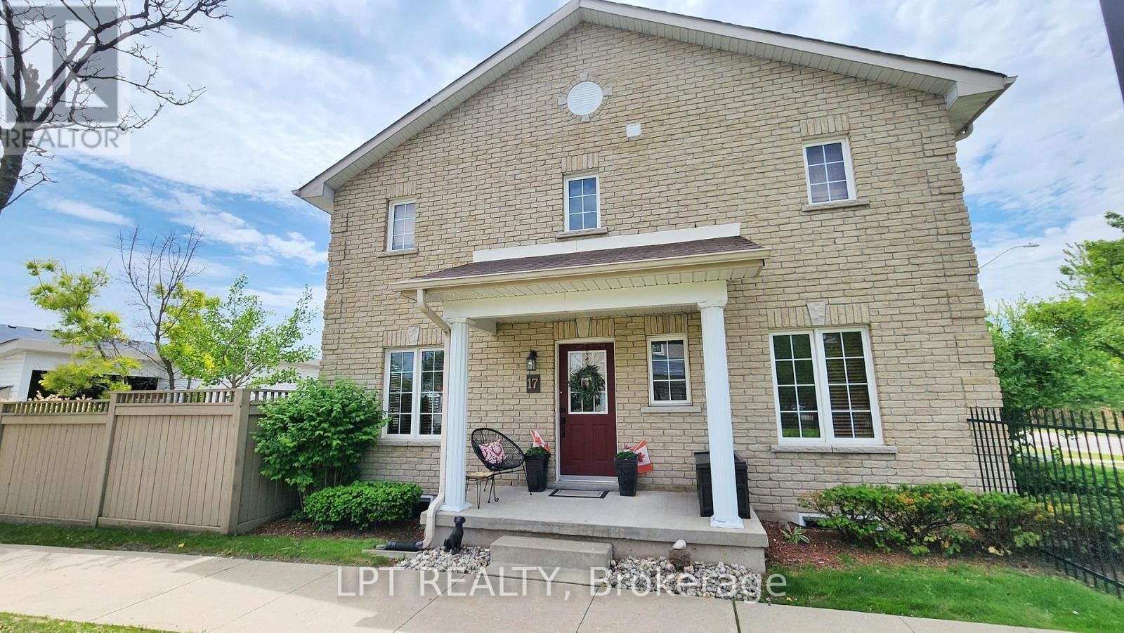 17 Silver Maple Crescent, Barrie, ON, L4N 0Y4