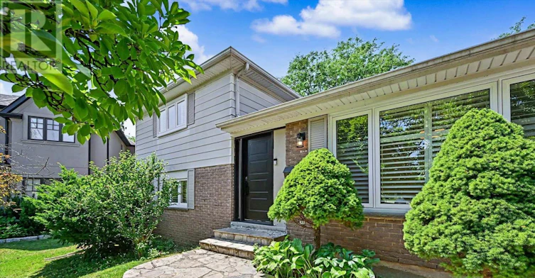 444 Withnell Crescent, Oakville, ON, L6L 3L9 - 2