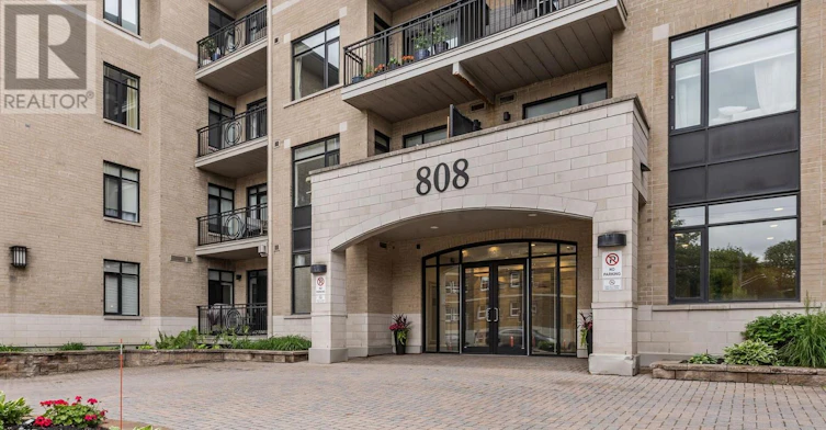 312-808 Bronson Avenue, Ottawa, ON, K1S 5A4 - 2