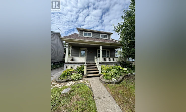 831 Amelia Street