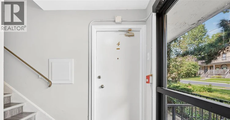 4-157 Ahrens Street W, Kitchener, ON, N2H 4C8 - 6