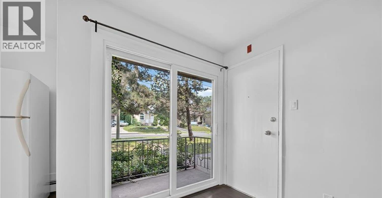 4-157 Ahrens Street W, Kitchener, ON, N2H 4C8 - 11