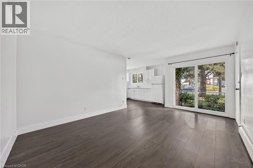 4-157 Ahrens Street W, Kitchener, ON, N2H 4C8 - 8