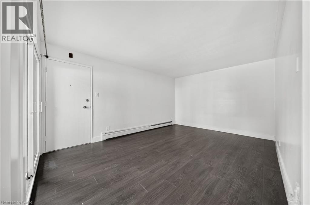 4-157 Ahrens Street W, Kitchener, ON, N2H 4C8 - 10