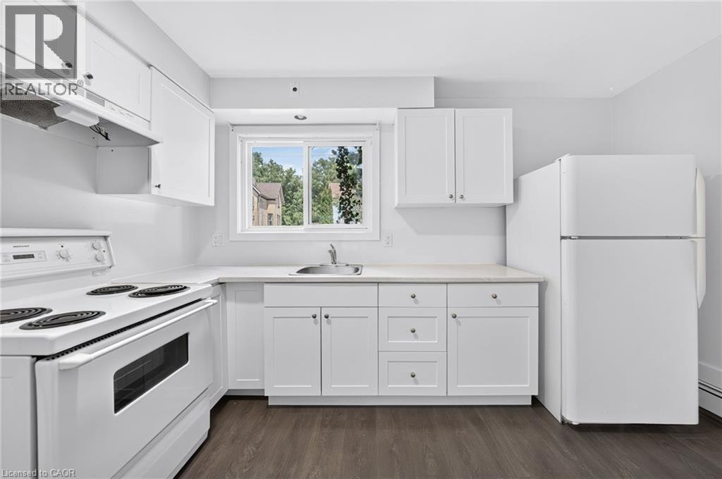 4-157 Ahrens Street W, Kitchener, ON, N2H 4C8 - 14