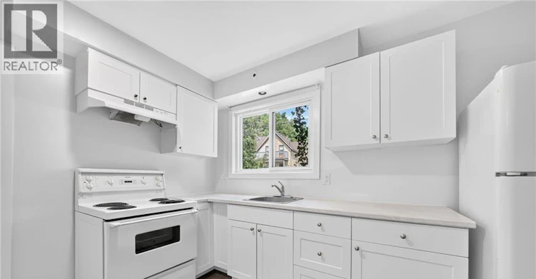 4-157 Ahrens Street W, Kitchener, ON, N2H 4C8 - 13