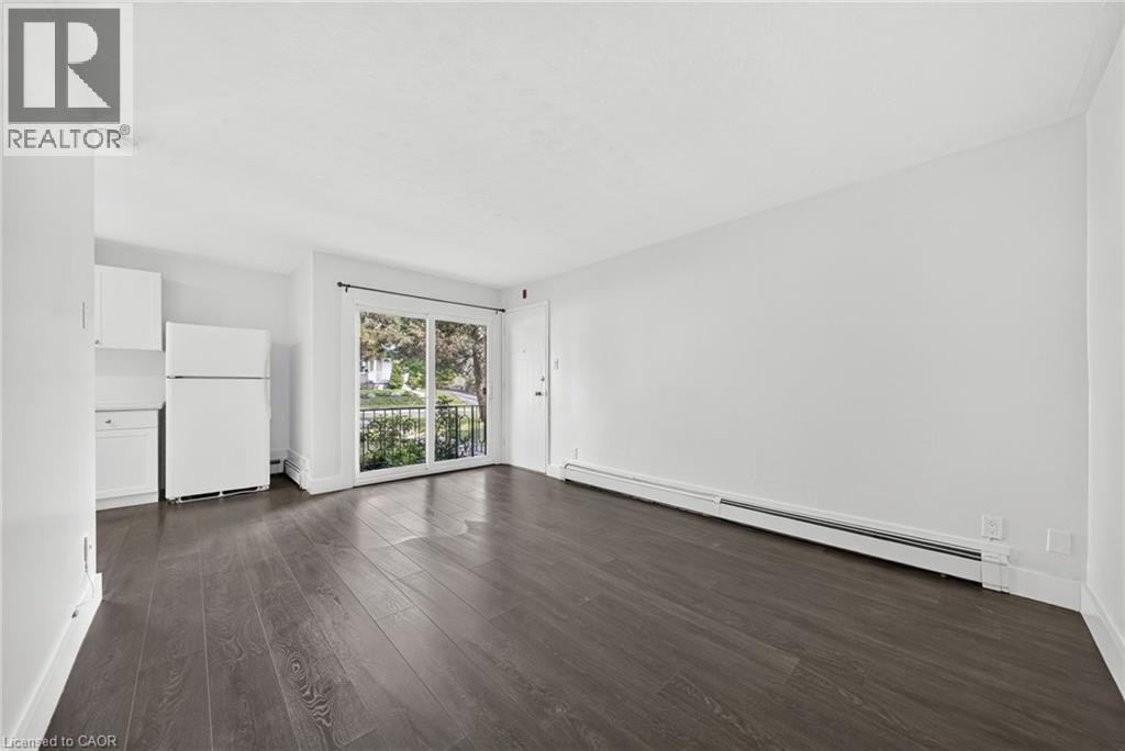 4-157 Ahrens Street W, Kitchener, ON, N2H 4C8 - 9