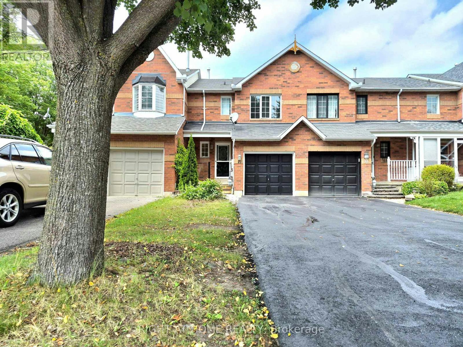 21 Mccullock Crescent, Ajax, ON, L1T 3X1
