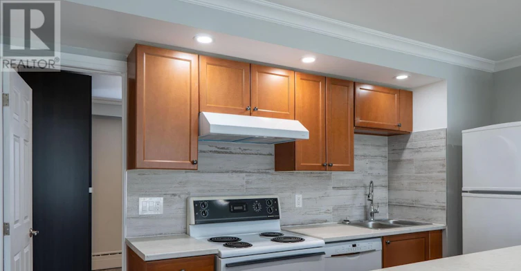 2-48A Arcadian Circle, Toronto, ON, M8W 2Y9 - 3