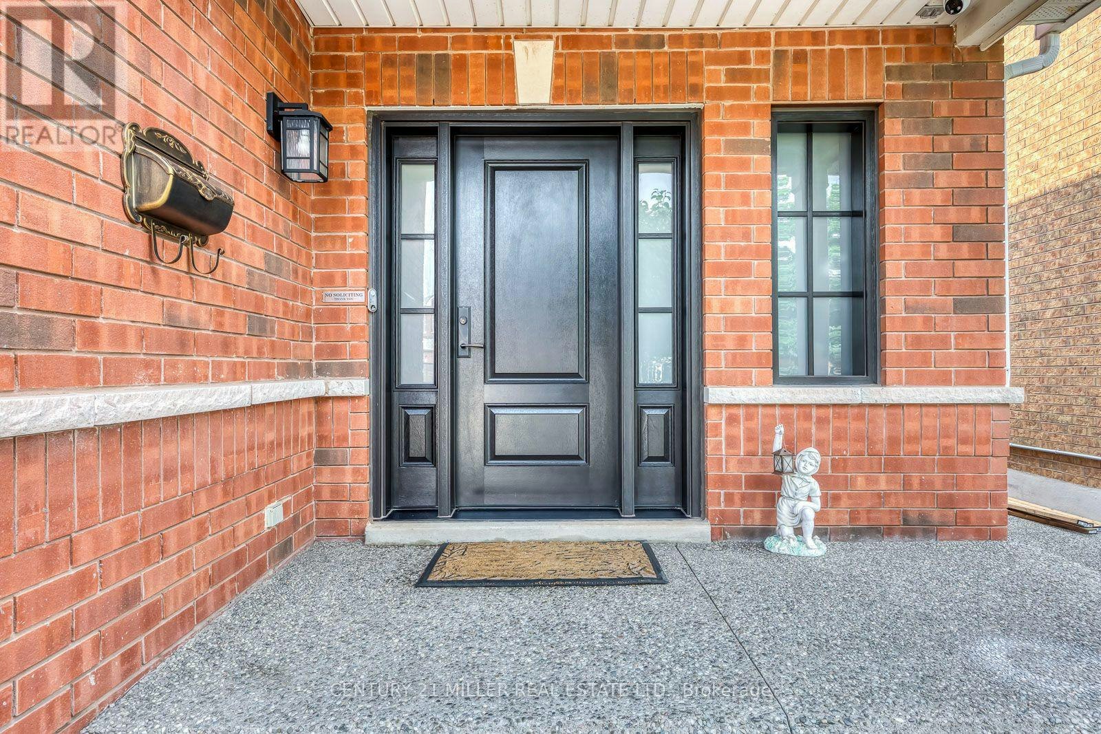 2564 North Ridge Trail, Oakville, ON, L6H 7N6 - 4