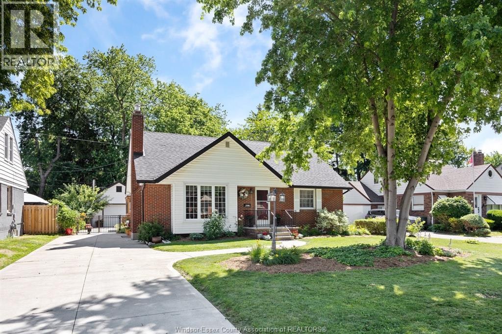 2720 Academy, Windsor, ON, N9E 2G8