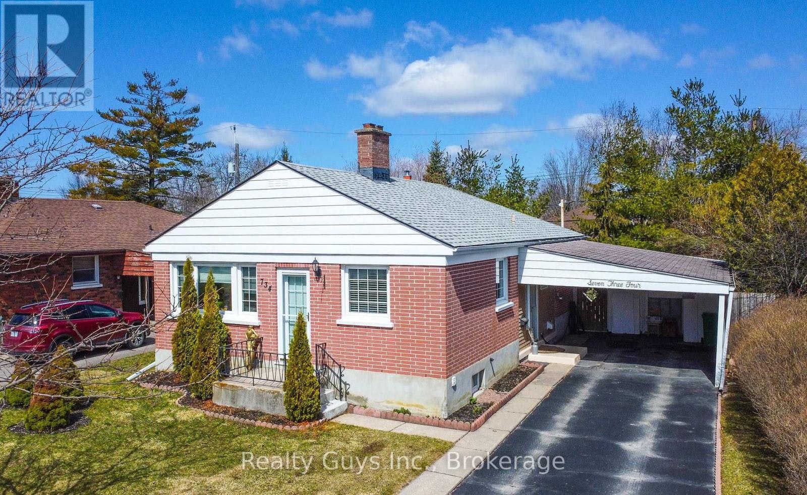 734 Crawford Place, Peterborough, ON, K9J 3X3