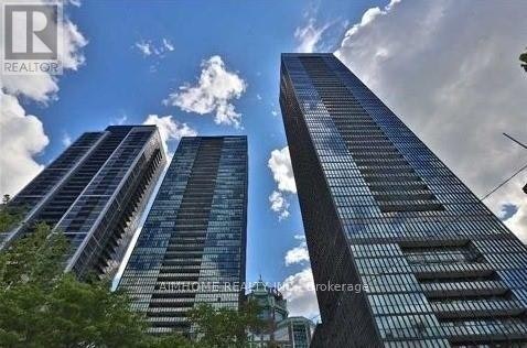 2304-101 Charles Street E, Toronto, ON, M4Y 1V2 - 2