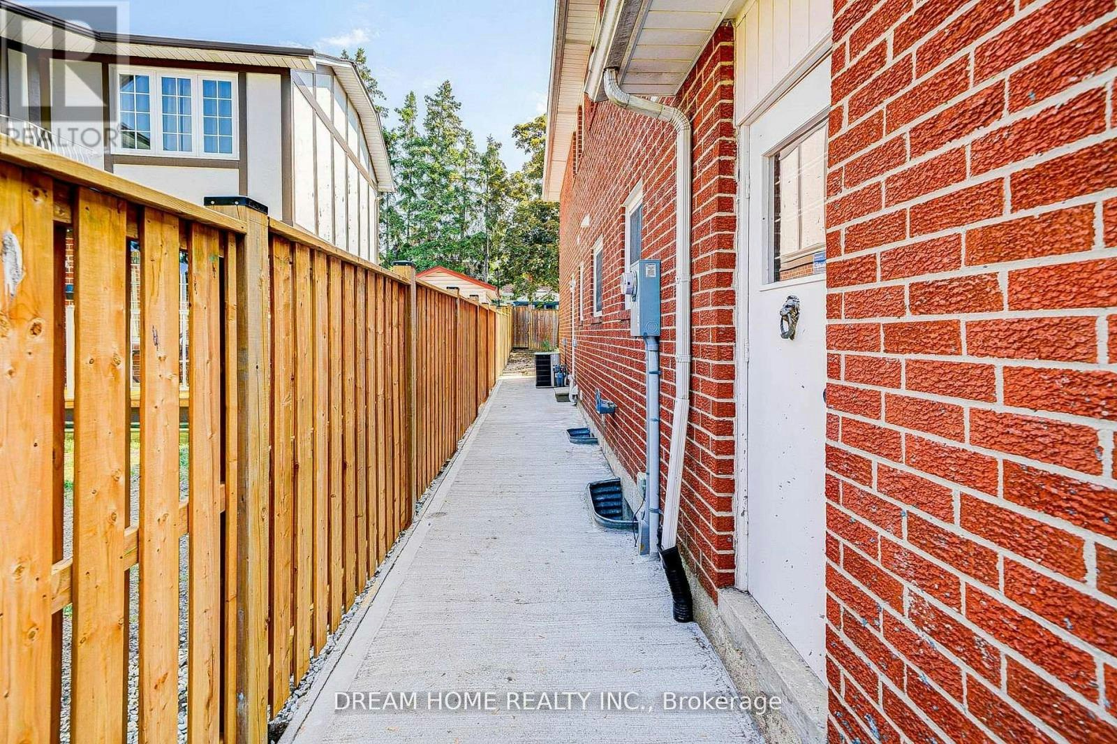 LOWER-23 Manorcrest Street, Brampton, ON, L6S 2W7 - 2