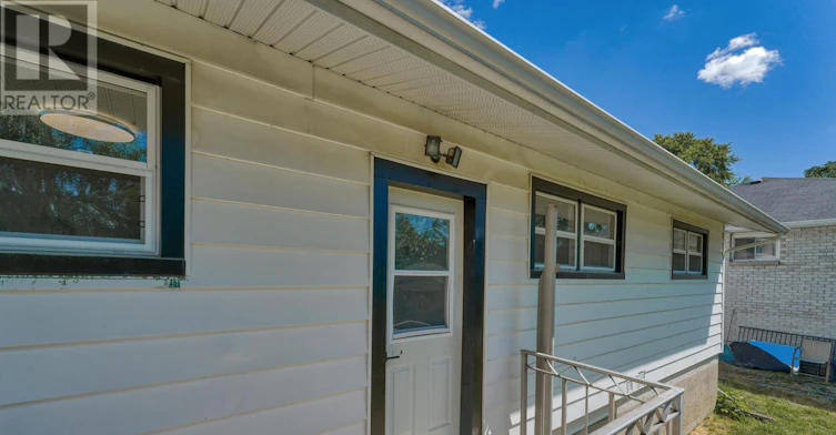 2-1640 Mary Street, Kingston, ON, K7M 5J1 - 2