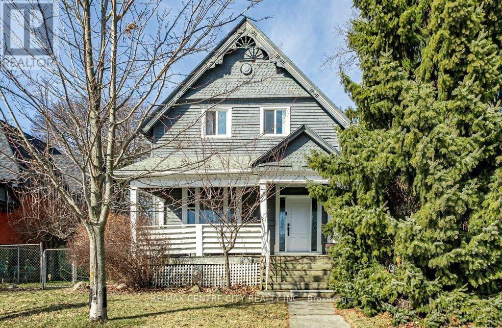 52 Princess Avenue, St. Thomas, ON, N5R 2V7