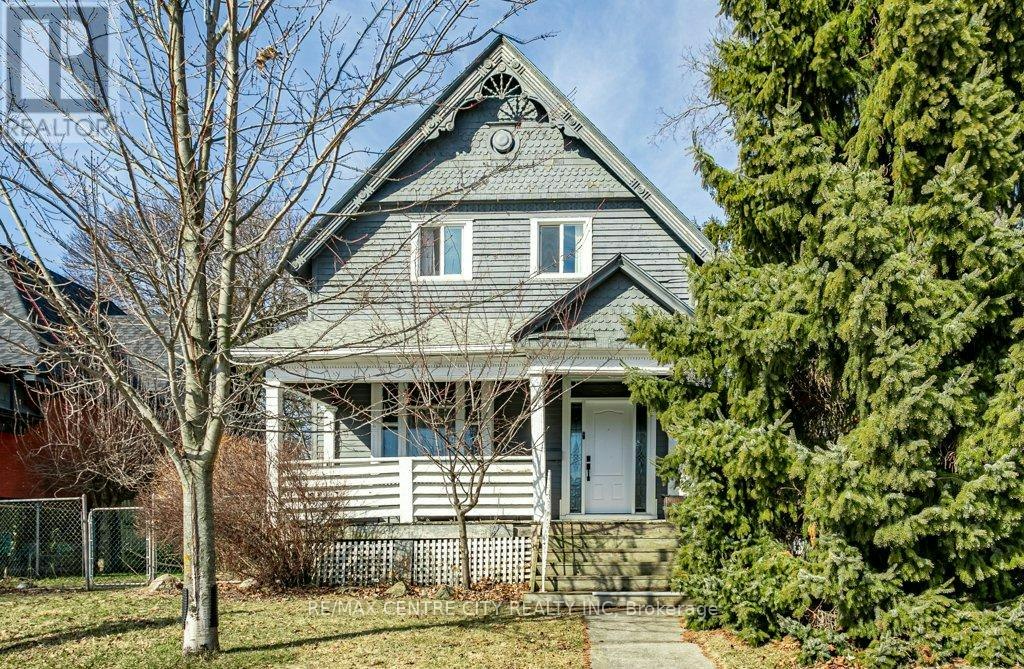52 Princess Avenue, St. Thomas, ON, N5R 2V7