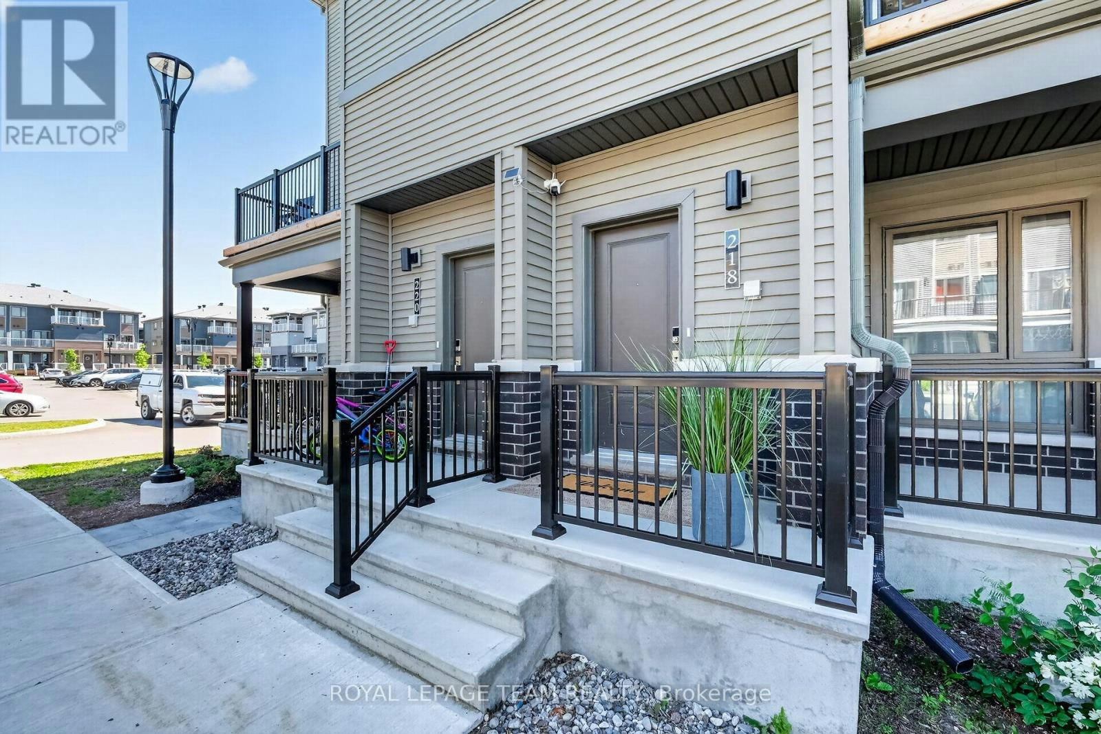 218 Parnian Private, Manotick, ON, K2J 4H7 - 3