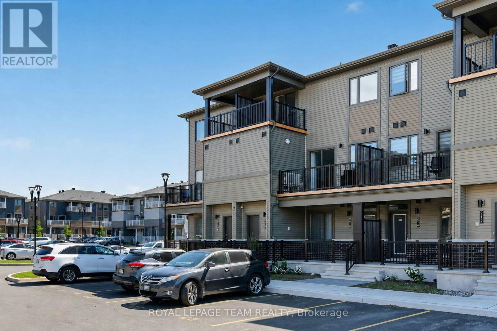 218 Parnian Private, Manotick, ON, K2J 4H7 - 2