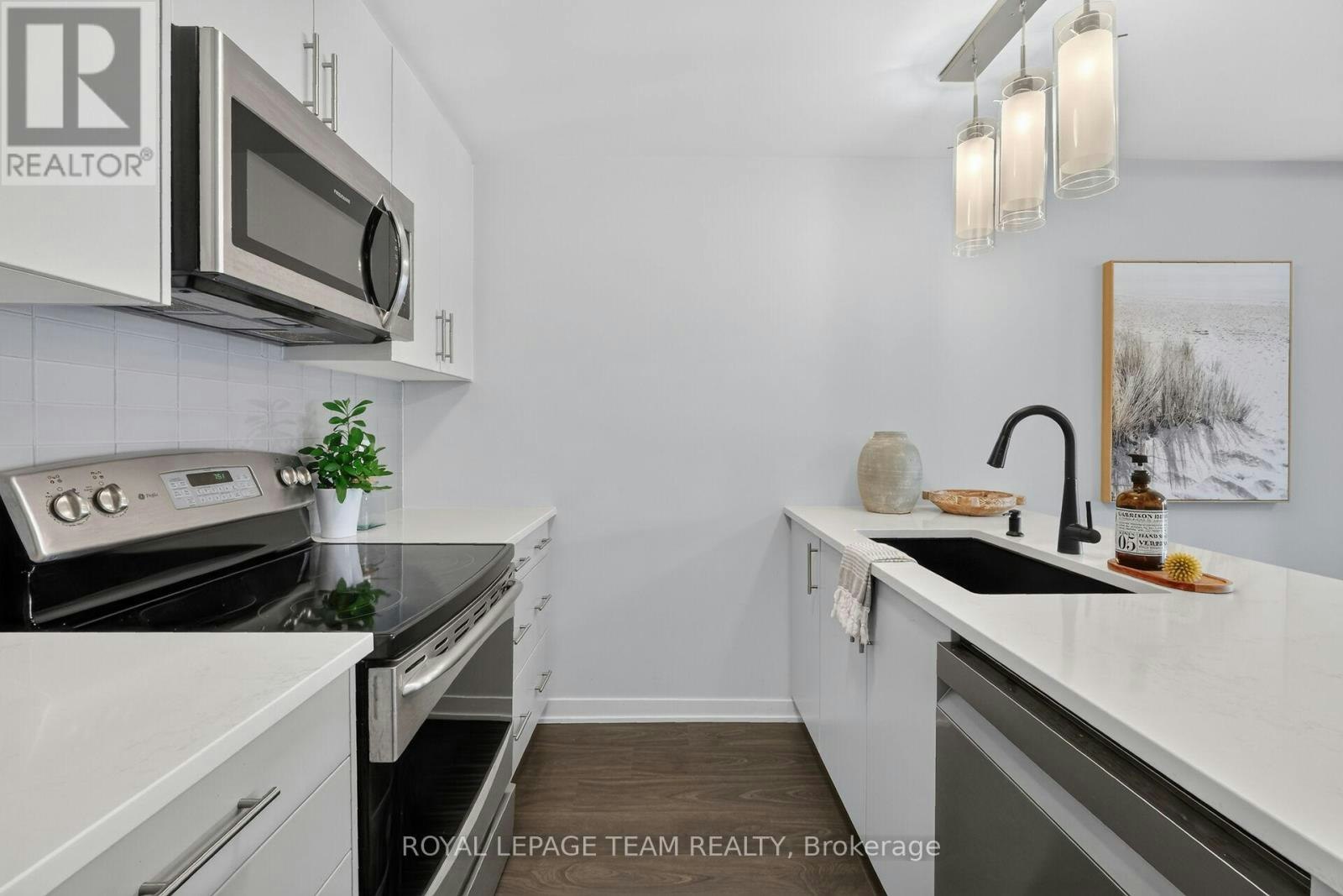 218 Parnian Private, Manotick, ON, K2J 4H7 - 24