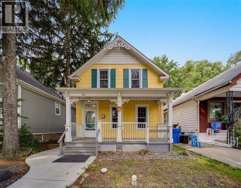 211 Cameron, Windsor, ON, N9B 1Y5