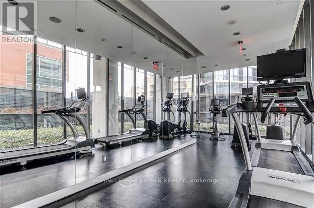 910-33 Charles Street E, Toronto, ON, M4Y 0A2 - 11