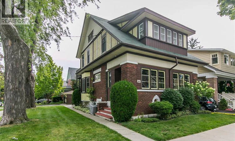 64 Simeon Street