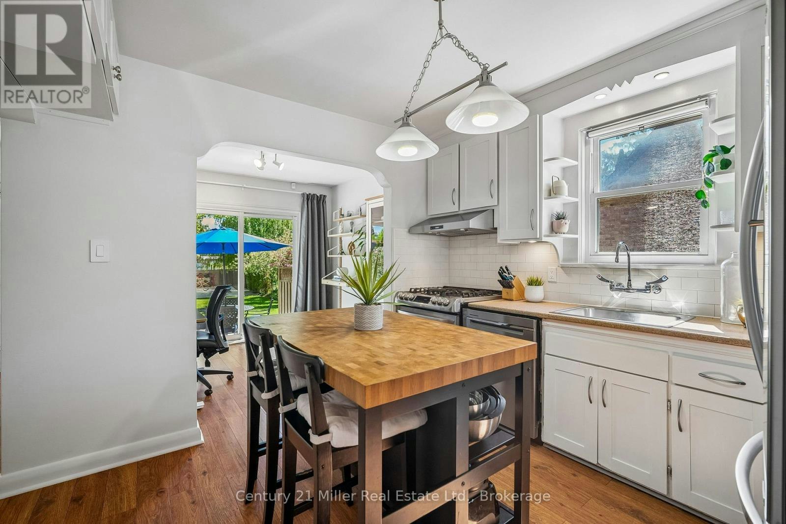 1583 Blanefield Road, Mississauga, ON, L5G 4H3 - 4