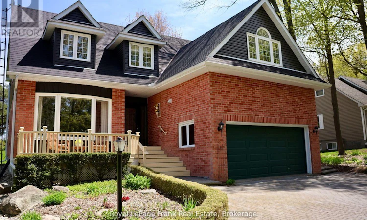 85 Ambleside Drive