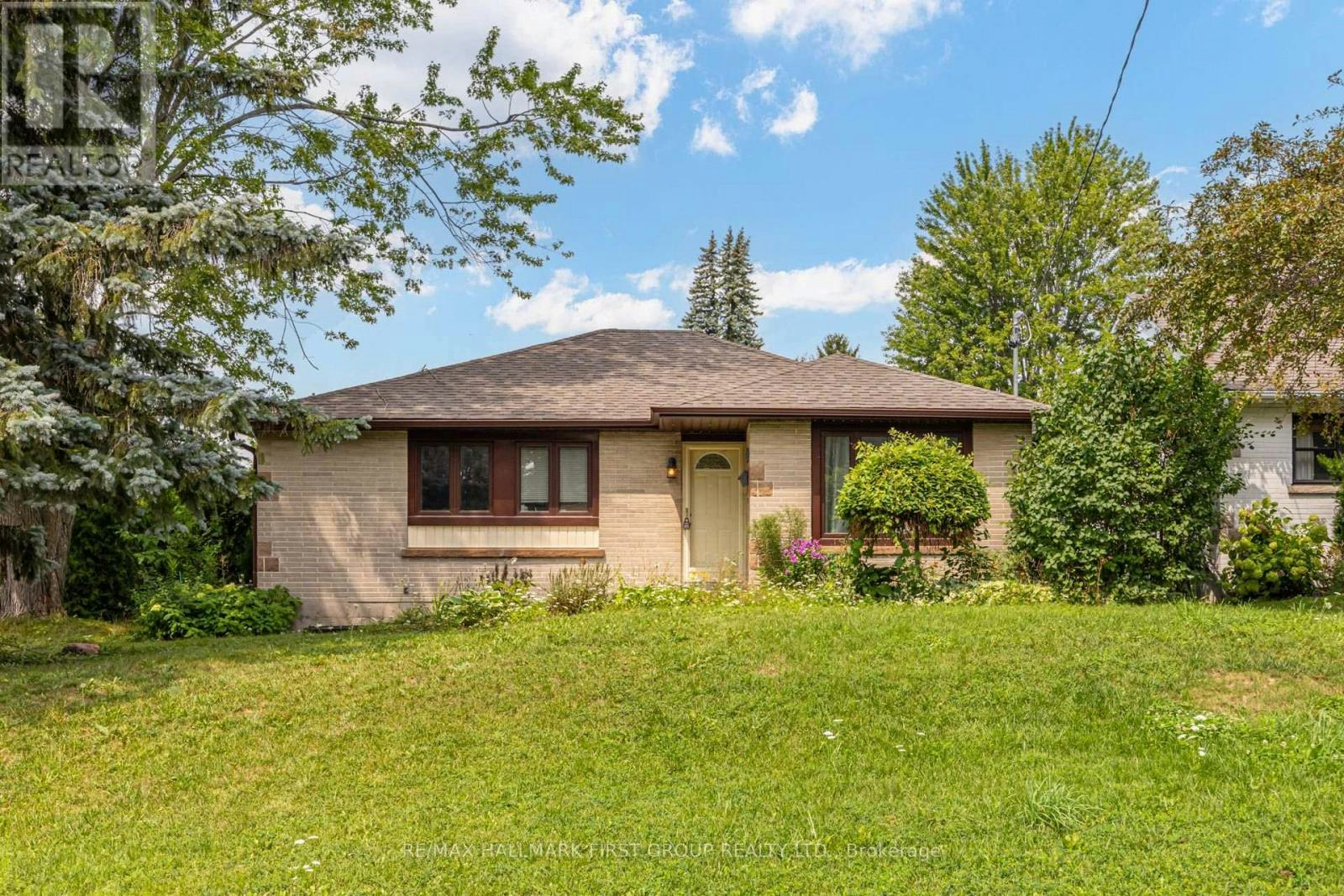 180 Sherwood Avenue, Oshawa, ON, L1G 3L8