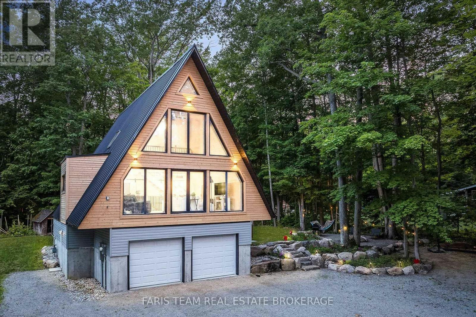 1490 Champlain Road, Tiny, ON, L9M 0C1