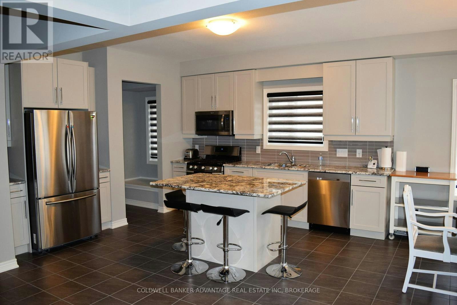 97 Crow Street S, Welland, ON, L3C 0G6 - 2